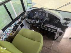 1996 Country Coach Intrigue 40 Wisteria, $ 88,900
