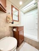 2019 Winnebago Sunstar 27PE, $ 63,000