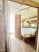 2019 Winnebago Sunstar 27PE, $ 63,000
