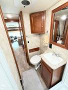 2019 Winnebago Sunstar 27PE, $ 63,000