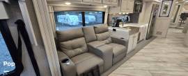 2022 Fleetwood Discovery LXE 44B, $ 299,900