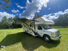 2019 Winnebago Outlook 31N, $ 49,500
