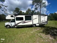 2019 Winnebago Outlook 31N, $ 49,500