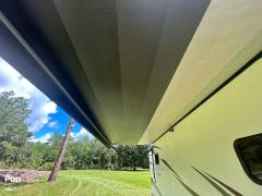 2019 Winnebago Outlook 31N, $ 49,500