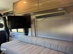 2020 Winnebago Boldt 70KL, $ 106,000