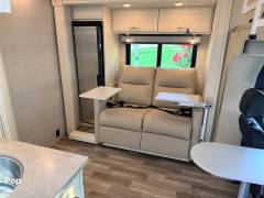 2023 Tiffin Wayfarer 25TW, $ 128,000