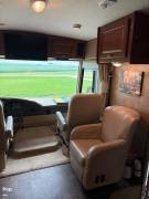 2013 Winnebago Vista 26HE, $ 37,800