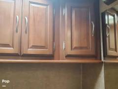 2015 Coachmen Concord 300DS, $ 58,400