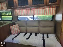 2015 Coachmen Concord 300DS, $ 58,400