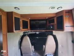 2015 Coachmen Concord 300DS, $ 58,400