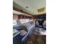 2015 Coachmen Concord 300DS, $ 58,400