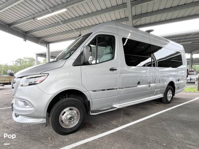 2022 Airstream Interstate 24GL 4WD, $ 139,900
