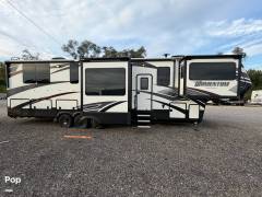 2017 Grand Design Momentum 376TH, $ 49,900