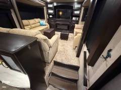 2017 Grand Design Momentum 376TH, $ 49,900