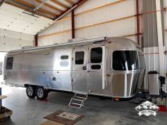 2025 Airstream Classic 30RB, $ 151,200