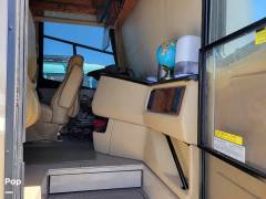 2012 Monaco Knight 40PDQ, $ 72,900