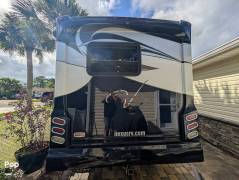 2021 NeXus RV Viper 29V, $ 70,600