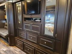 2018 Nexus Maybach 37M, $ 63,400