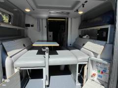 2024 Winnebago Revel 44E 4x4, $ 165,000