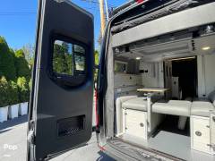 2024 Winnebago Revel 44E 4x4, $ 165,000