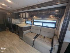 2018 Thor Motor Coach Hurricane 29M, $ 59,900