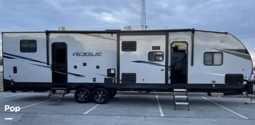 2022 Forest River Vengeance Rogue 32V, $ 40,000