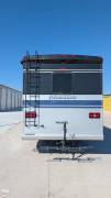 2022 Winnebago Adventurer 30T, $ 99,900