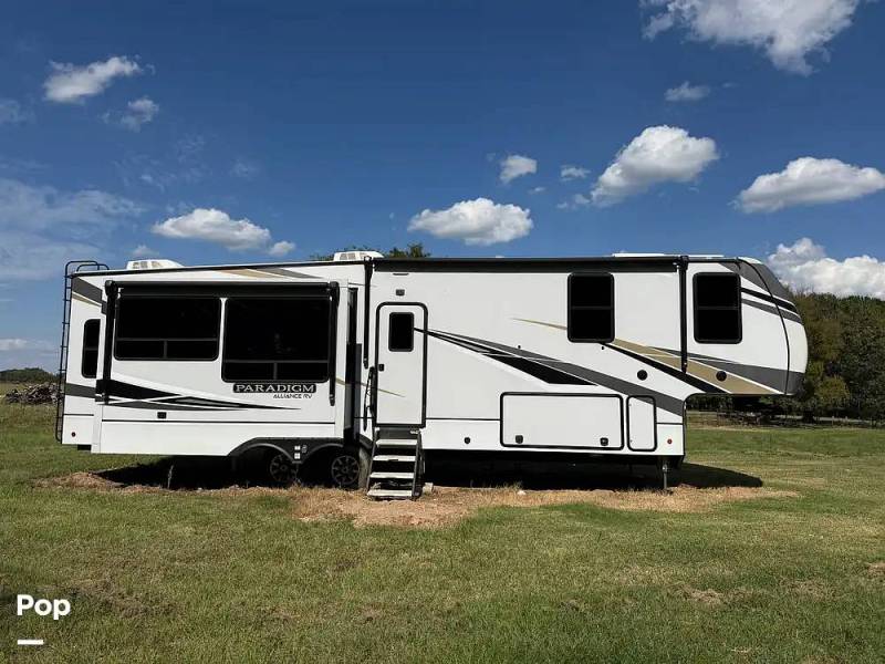2021 Alliance RV Paradigm 340RL, $ 44,999
