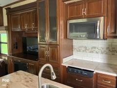 2016 DRV Mobile Suites 38PS3, $ 58,800