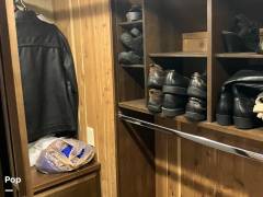 2016 DRV Mobile Suites 38PS3, $ 58,800