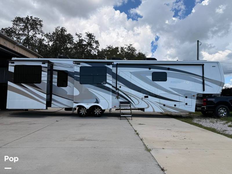 2022 CrossRoads Redwood 4150RD, $ 84,900