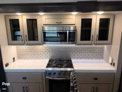 2022 CrossRoads Redwood 4150RD, $ 84,900