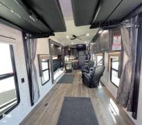 2019 Eclipse Iconic 3221CKG, $ 41,500