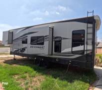 2019 Eclipse Iconic 3221CKG, $ 41,500