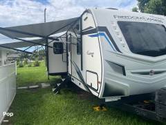 2022 Coachmen Freedom Express 320BHDSLE, $ 45,000