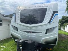 2022 Coachmen Freedom Express 320BHDSLE, $ 45,000