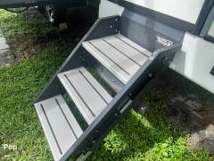 2022 Coachmen Freedom Express 320BHDSLE, $ 45,000