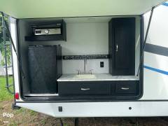 2022 Coachmen Freedom Express 320BHDSLE, $ 45,000