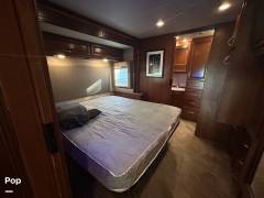 2016 Fleetwood Bounder 35K, $ 39,800