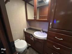 2016 Fleetwood Bounder 35K, $ 39,800