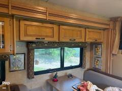 2016 Thor Motor Coach Chateau 31E, $ 44,500