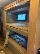 2016 Thor Motor Coach Chateau 31E, $ 44,500