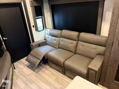 2022 Alliance RV Valor 43V13, $ 86,000