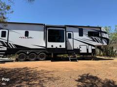 2022 Alliance RV Valor 43V13, $ 86,000