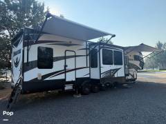 2016 Grand Design Momentum 385TH, $ 48,500