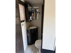 2016 Grand Design Momentum 385TH, $ 48,500