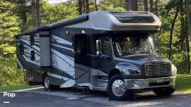 2024 Renegade Valencia 38BB, $ 245,000