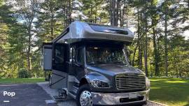 2024 Renegade Valencia 38BB, $ 245,000