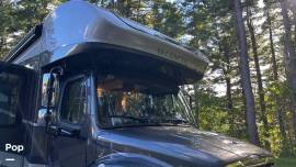 2024 Renegade Valencia 38BB, $ 245,000