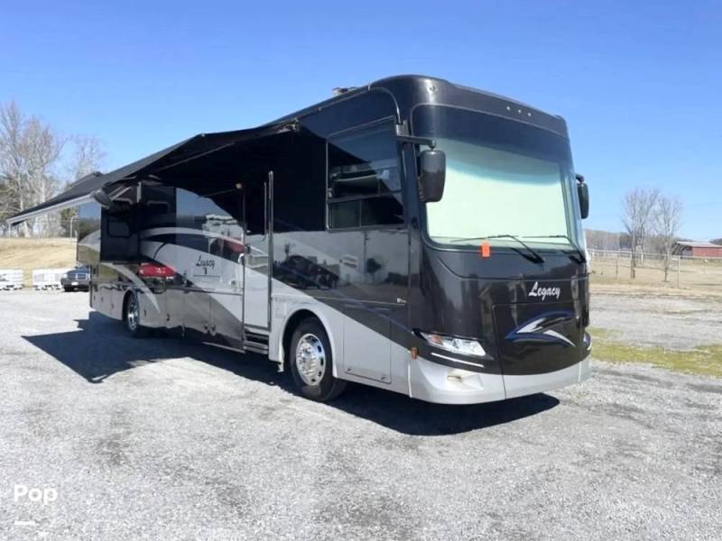2018 Forest River Legacy 38C, $ 122,000